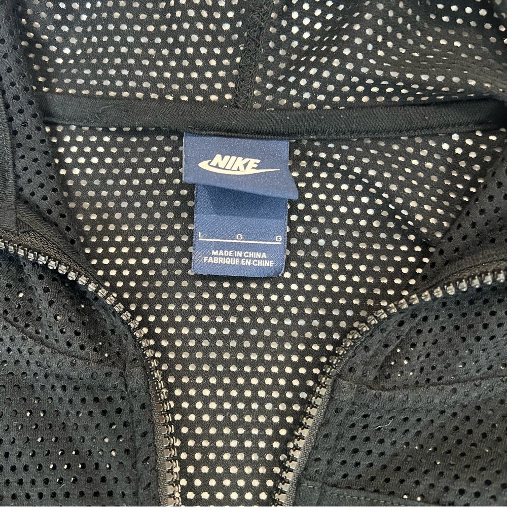 Nike Black Mesh Hoodie with White Logo on Chest Size L - Picture 5 of 7